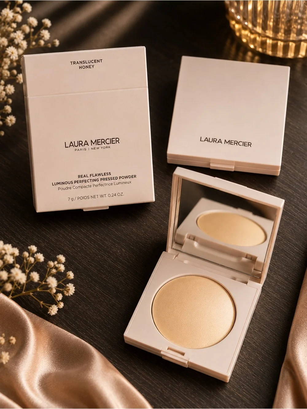 laura mercier Translucent Honey Luminous Pressed Powder - Warm Beige